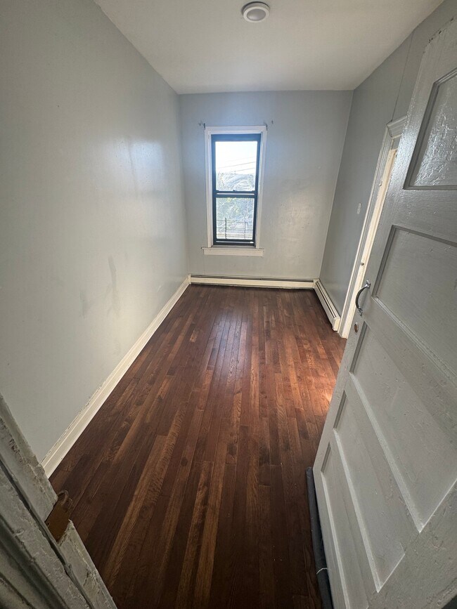 Building Photo - 2680 Bailey Ave