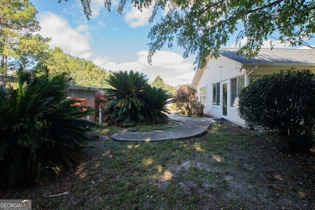 Building Photo - 81 Retreat Pl