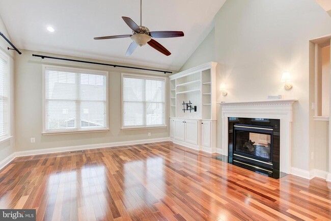Building Photo - 6143 Ferrier Ct