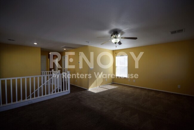 Building Photo - Space, Comfort, and a Layout Built for Real Life -- Iron Mountain Ranch