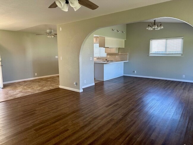 Building Photo - Charming Home with Open Floor Plan in West Redding