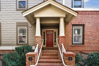 Building Photo - 655 Mead St SE