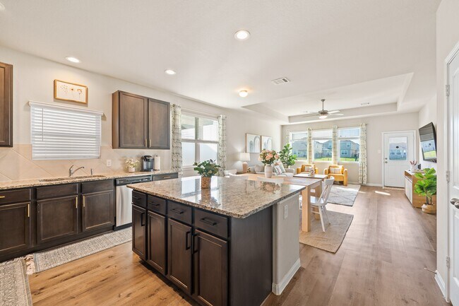 Building Photo - 24731 Allori Ct