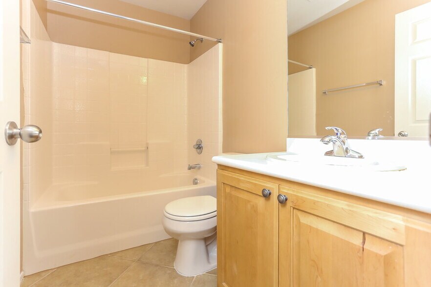 Building Photo - 8204 W Wildwood Glen Dr