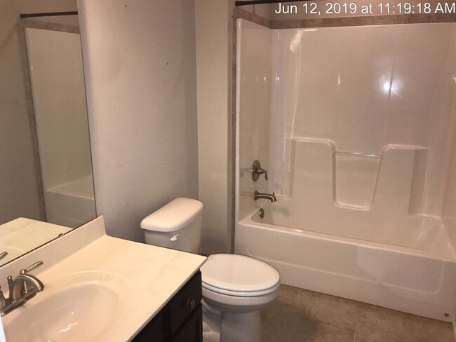 Building Photo - 124 Sorrel Ct