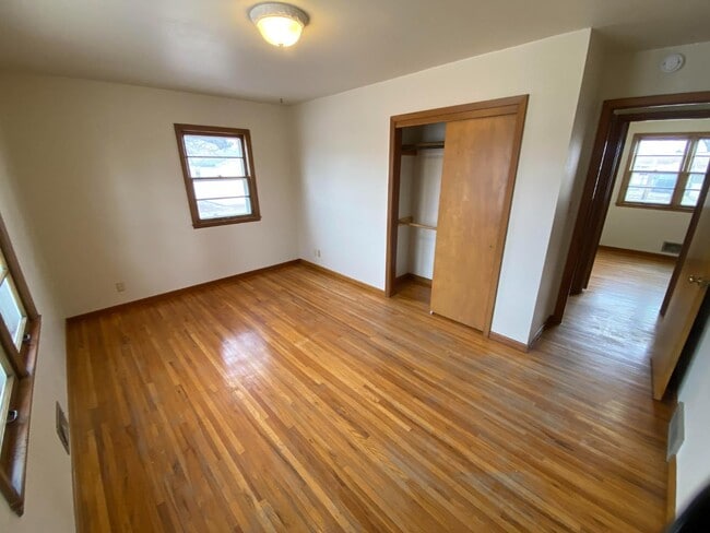 Building Photo - 912 N Kiwanis Ave