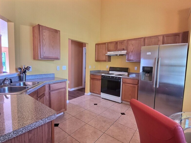 Building Photo - 1734 Spring Hill Cove