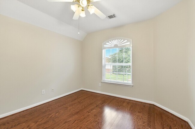Building Photo - 6538 Ivy Heath Ln