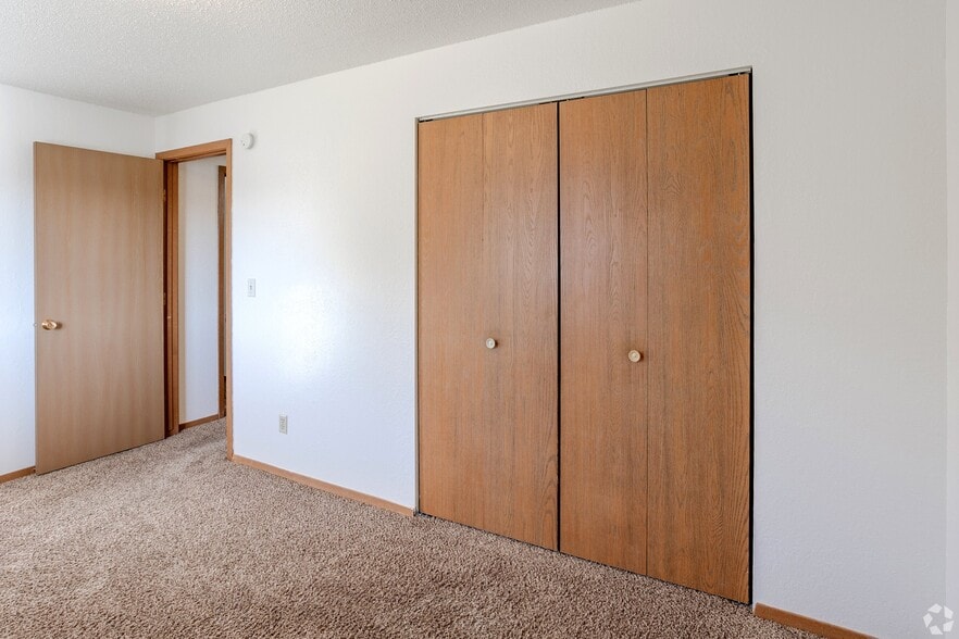 Building Photo - 2609 Goettens Way