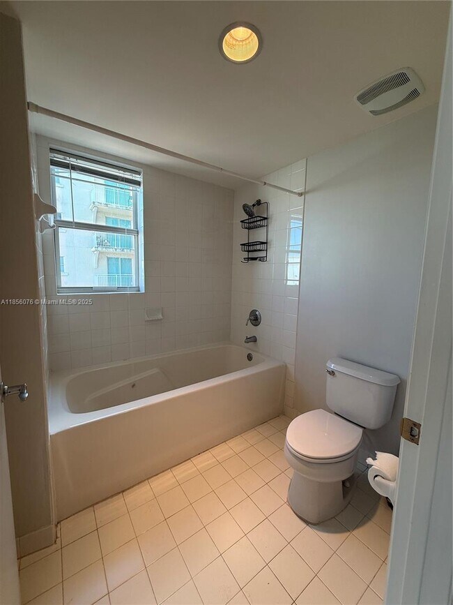 Building Photo - 7270 SW 89th St
