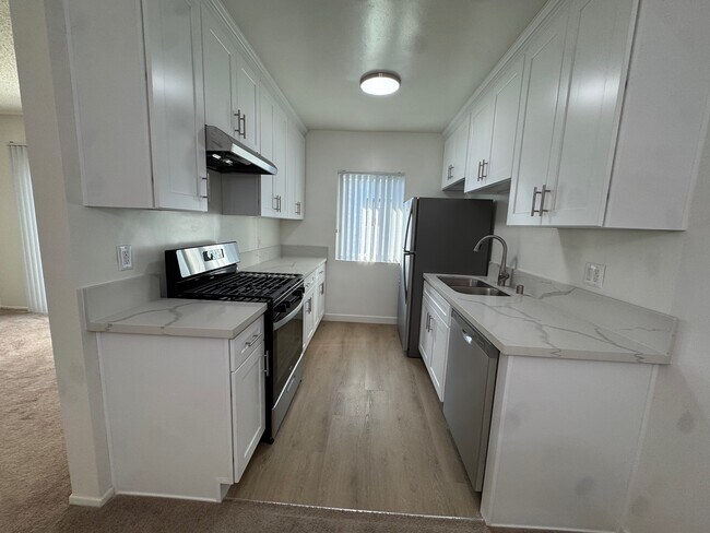 Building Photo - 3733 Delmas Ter