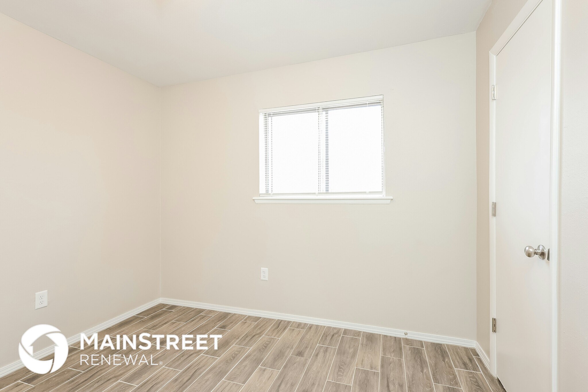 Building Photo - 2504 Yorkshire Ave