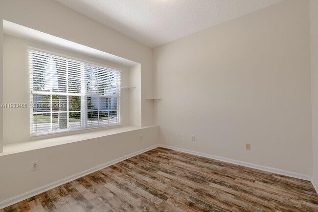 Building Photo - 2536 Bella Vista Cir