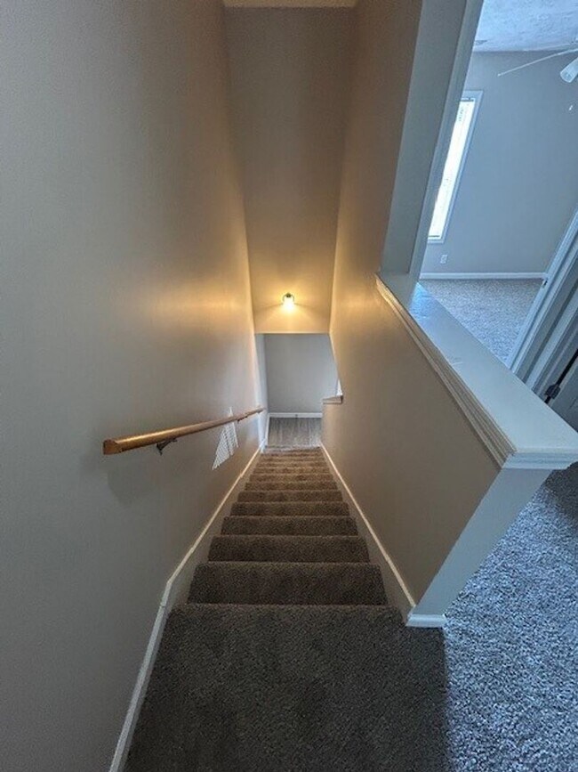 Building Photo - 822 Oak Arbor Ct
