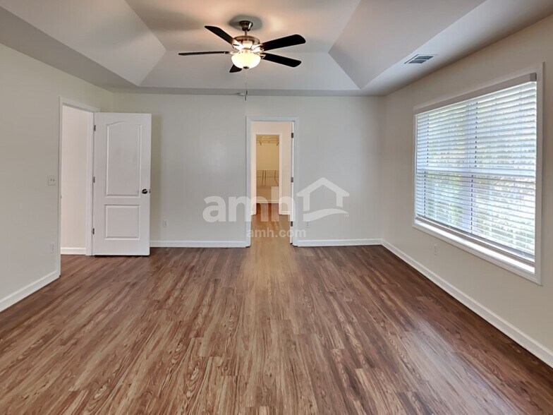 Building Photo - 303 Millpond Pkwy