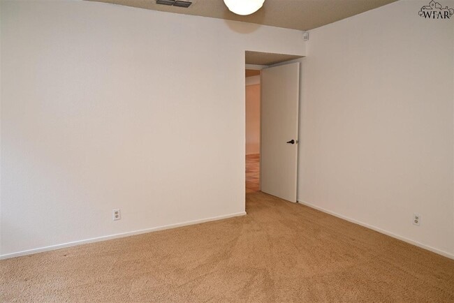 Building Photo - 2814 Mill Valley Dr