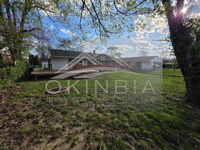 Building Photo - 4915 Rockland Dr