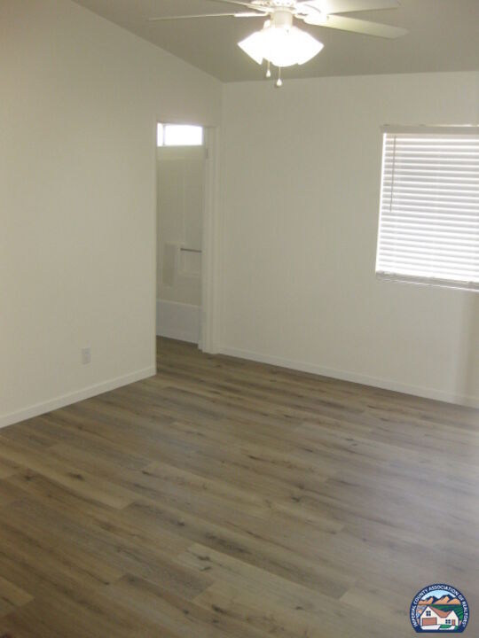 Building Photo - 1100 Rodeo Dr