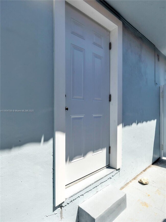 Building Photo - 7172 SW 22nd St