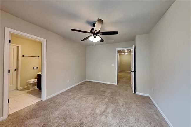 Building Photo - 3770 Brookhollow Dr