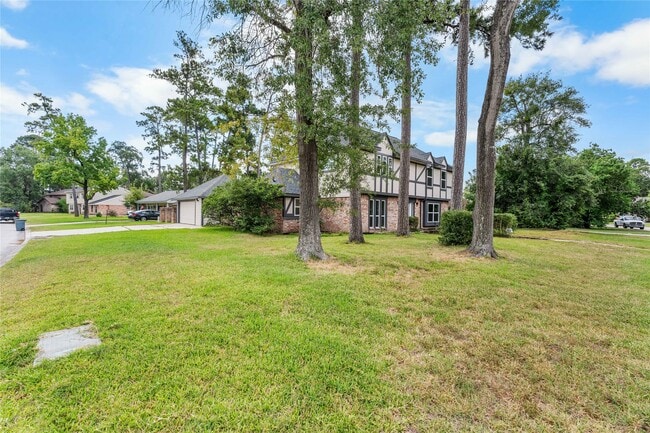 Building Photo - 28814 Enchanted Dr