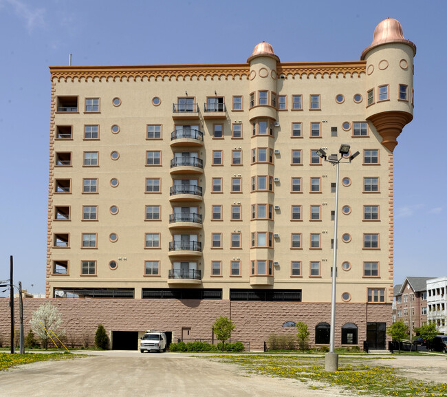 Affordable Senior Housing - Virginia Towers