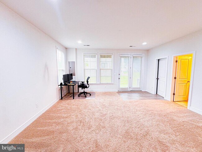 Building Photo - 25419 Reed Orchard Ter