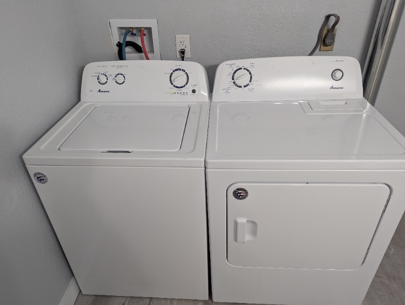 Building Photo - 597 SE 110th Rd