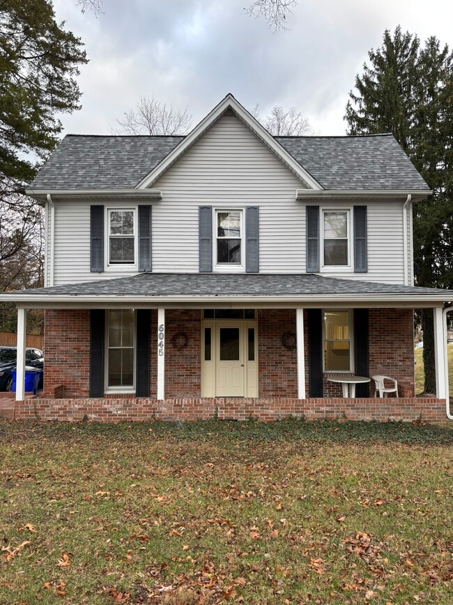 Building Photo - 6045 Old Washington Rd