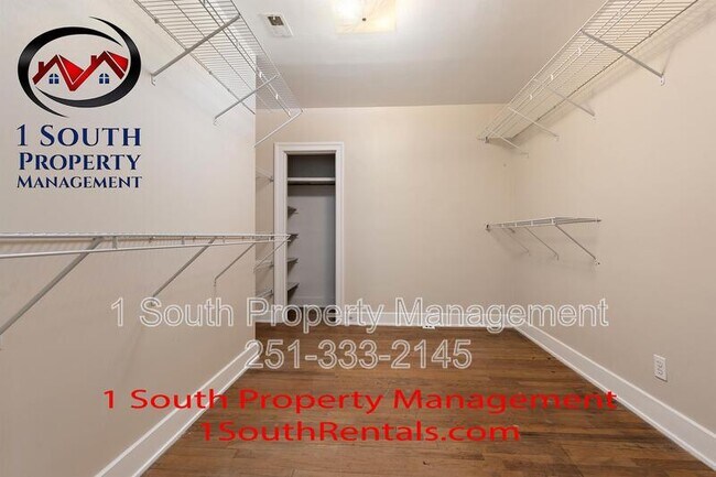 Building Photo - 4726 Princeton Dr