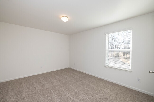 Building Photo - NEW CONSTRUCTION 4BD/2.5 Home in Stonebridge - Golf Course View