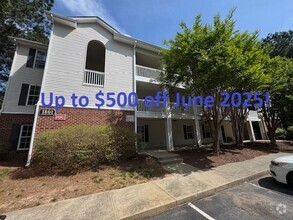 Building Photo - Trailwood Heights Available NOW!