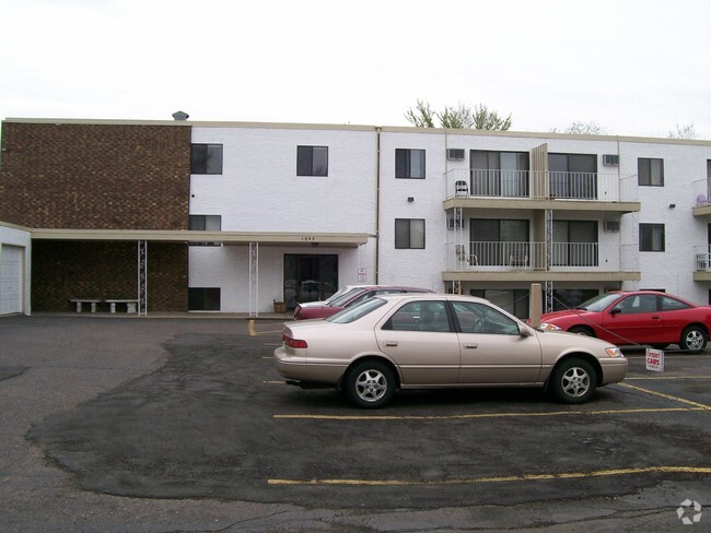 Building Photo - Engels Apartments