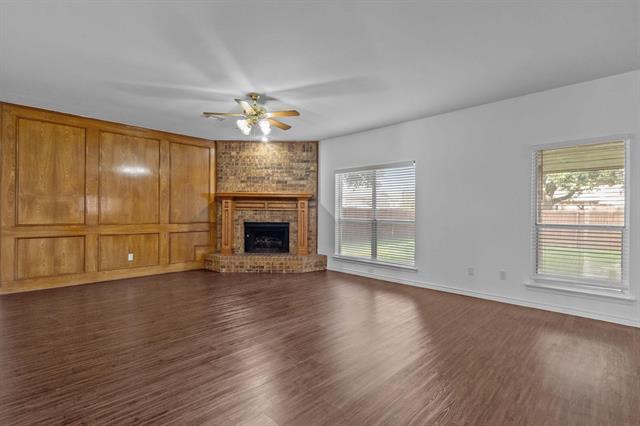 Building Photo - 6814 Silver Lake Dr