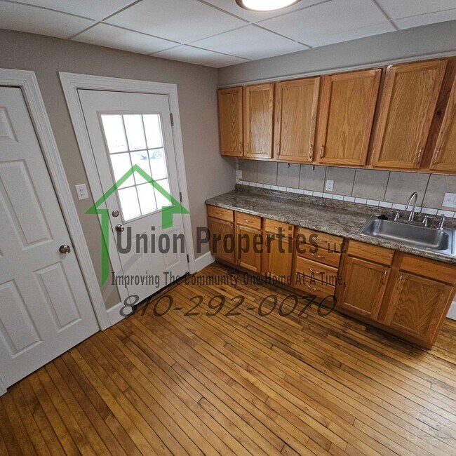 Building Photo - 516 Glenwood Ave