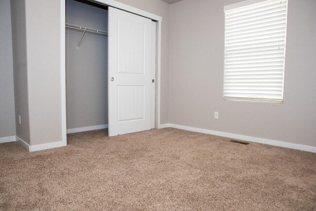 Building Photo - 7797 Wagonwood Pl
