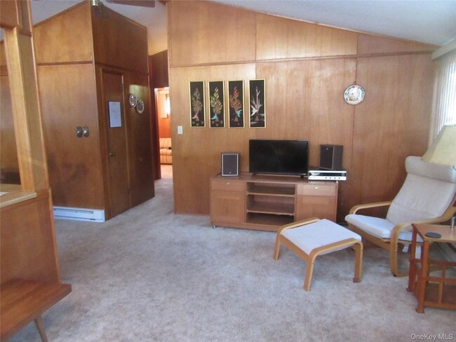 Building Photo - 14 Ann Ln