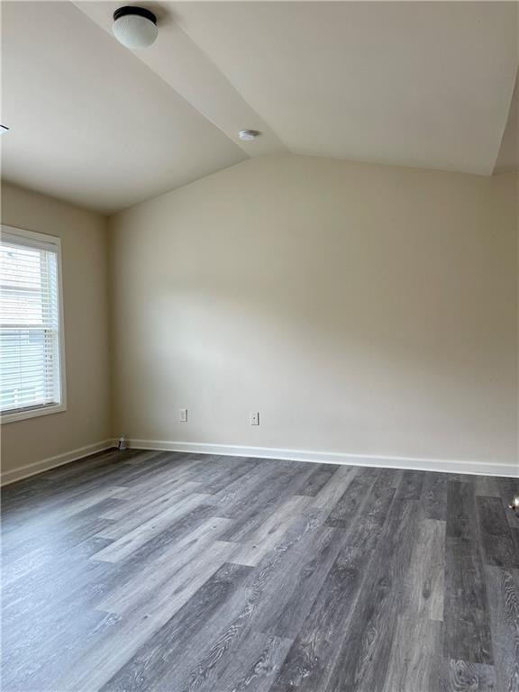 Building Photo - 2660 Maple Leaf Terrace