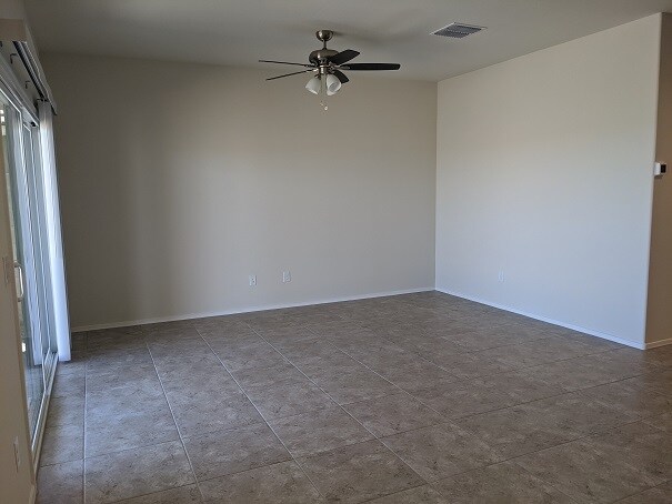 Building Photo - 36488 W Barcelona Ln