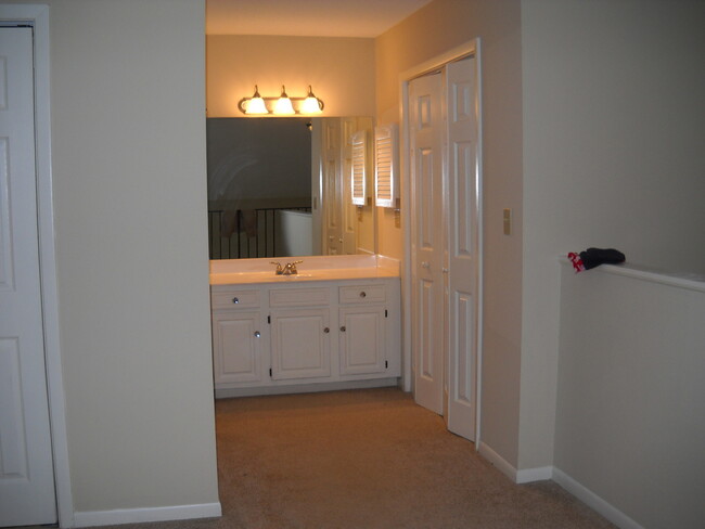 Building Photo - Loft at Townes at Edwards Mill in Taylors ...
