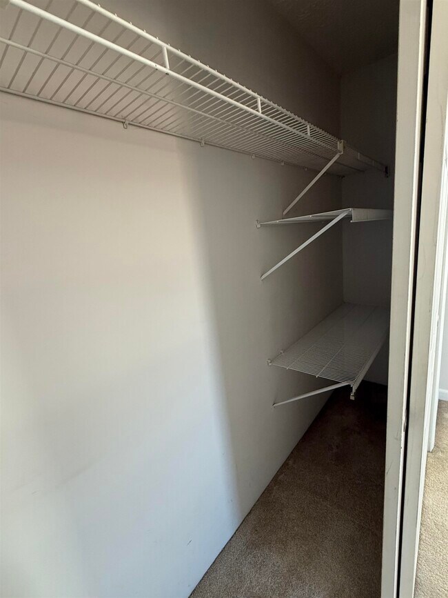 Building Photo - 4 Fairfax Ave