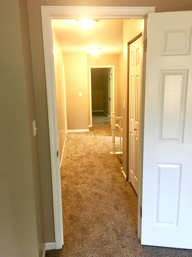 Building Photo - 761 Cynthia Dr