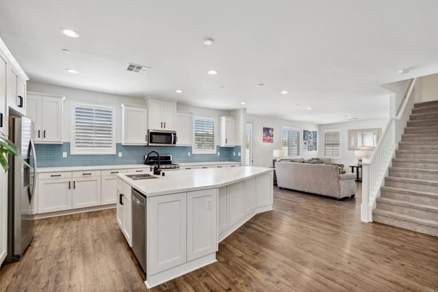Building Photo - 4203 C. Del Vista
