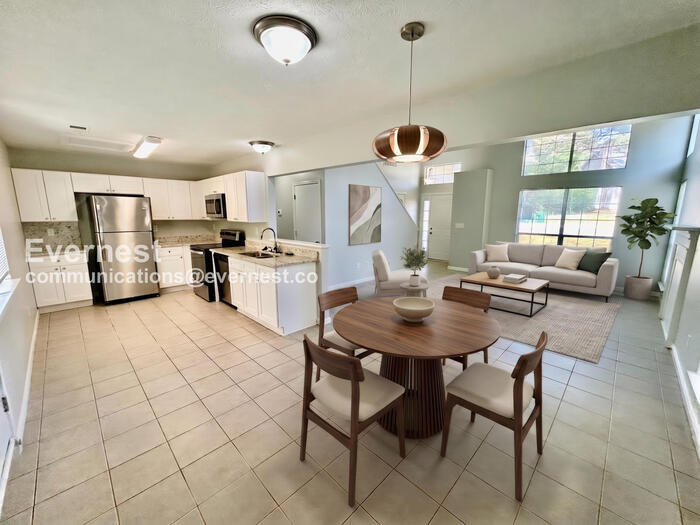 Building Photo - 5049 Donnell Way