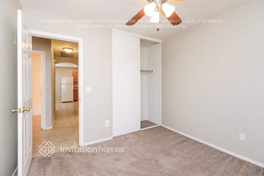 Building Photo - 8852 E Plana Ave