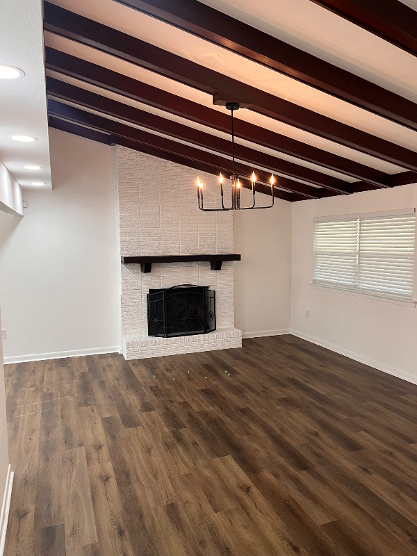 Building Photo - 754 Westbrook Dr