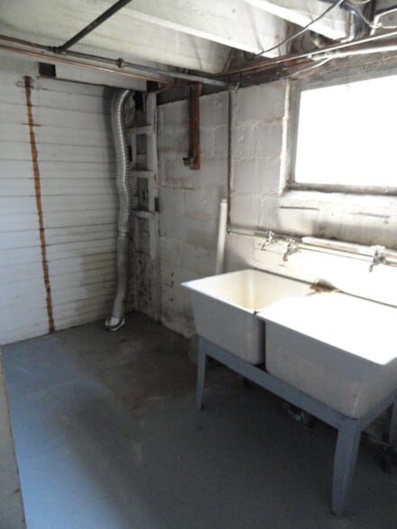 Building Photo - 53 Keswick Rd