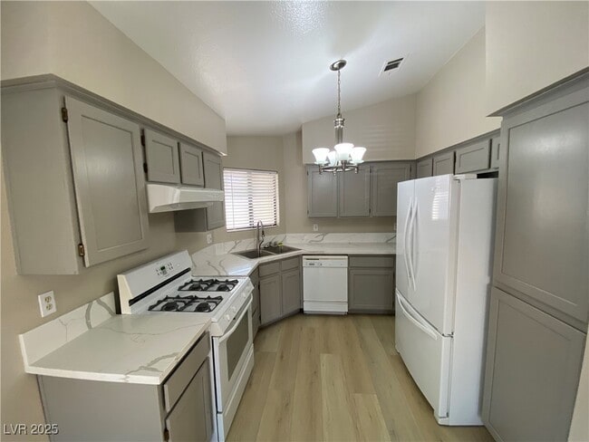 Building Photo - 376 Legacy Dr