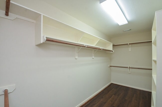 Building Photo - 5218 Lacey Oak Meadow Dr
