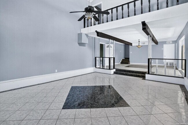 Building Photo - 5318 Costa Mesa St